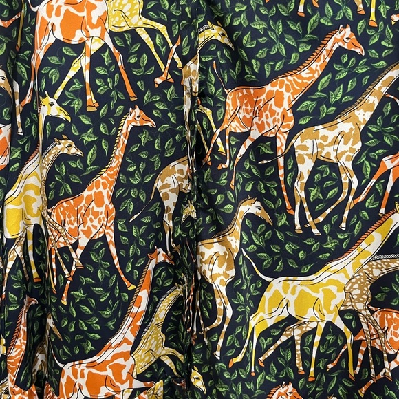 J. Crew Shirtdress in Giraffes Relaxed Fit Small Navy Blue Animal Print Boho Zoo - Picture 6 of 8